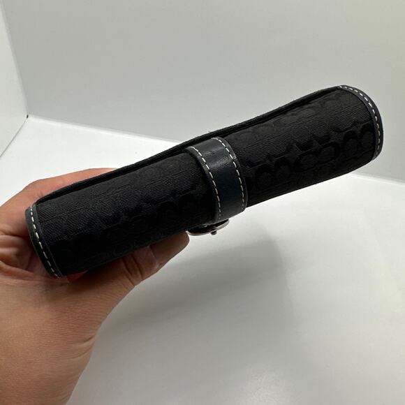 COACH y2k Black Signature Canvas Hampton Buckle Compact Wallet - Picture 4 of 12